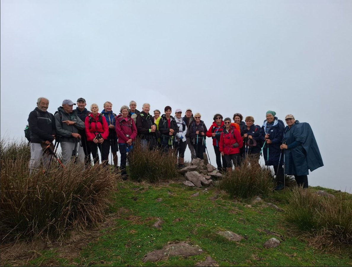 09 octobre : Le G3 à l' Antzola depuis le col d'Ispeguy